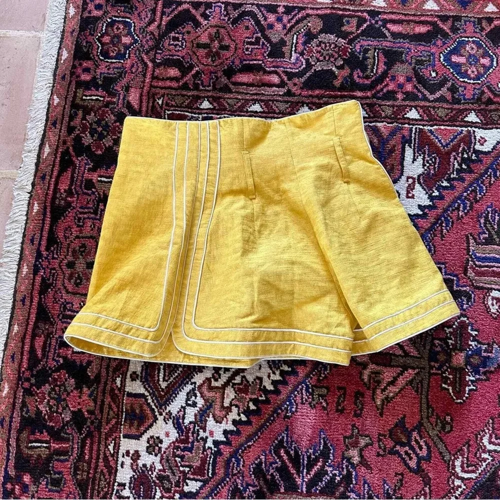 Juan Hernandez Daels Linen Asymmetrical Shorts